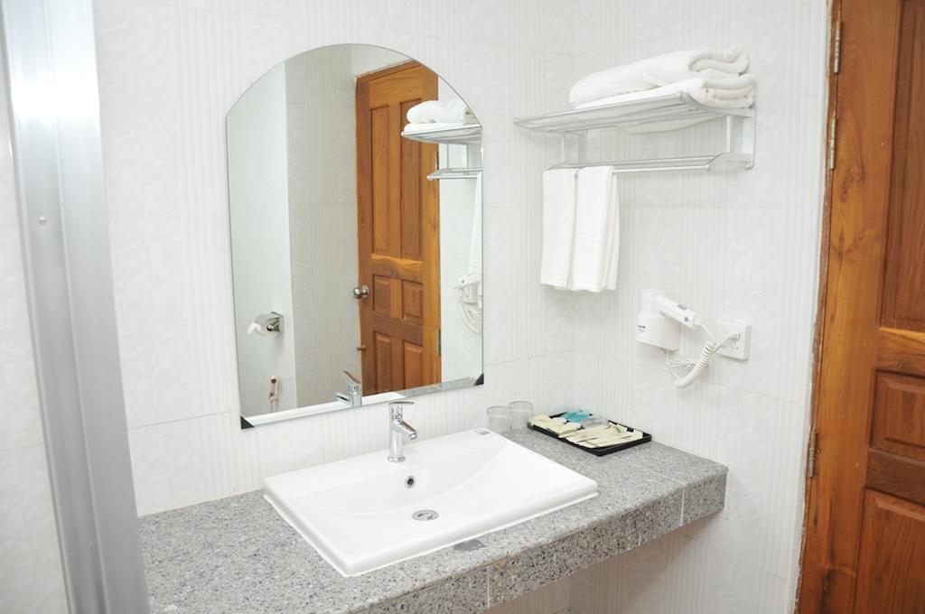 Shwe Phyu Hotel Mandalay Ngoại thất bức ảnh