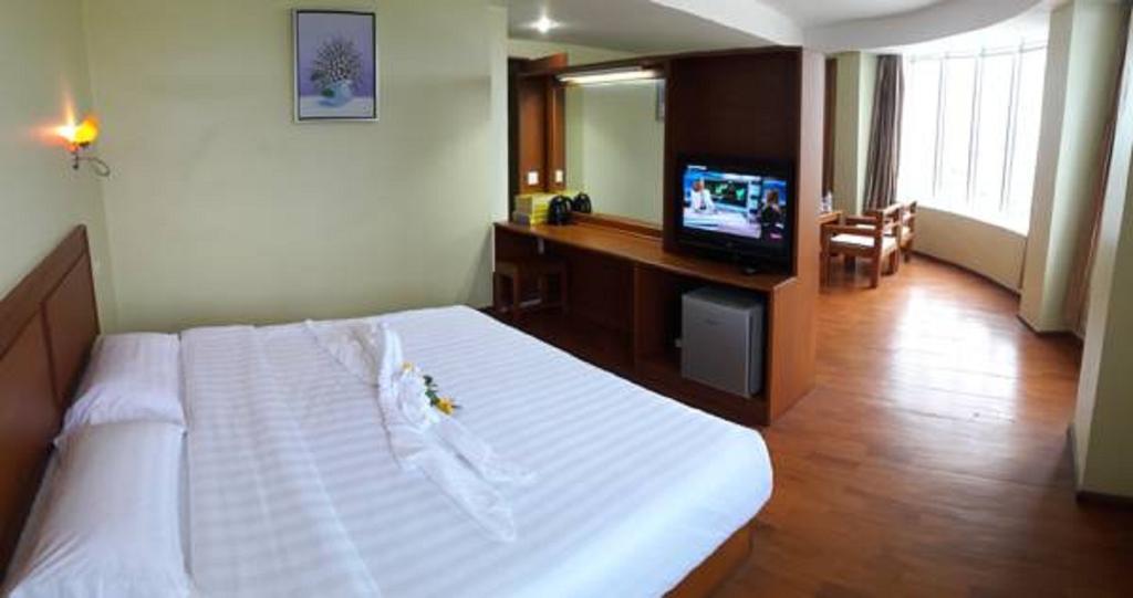 Shwe Phyu Hotel Mandalay Ngoại thất bức ảnh