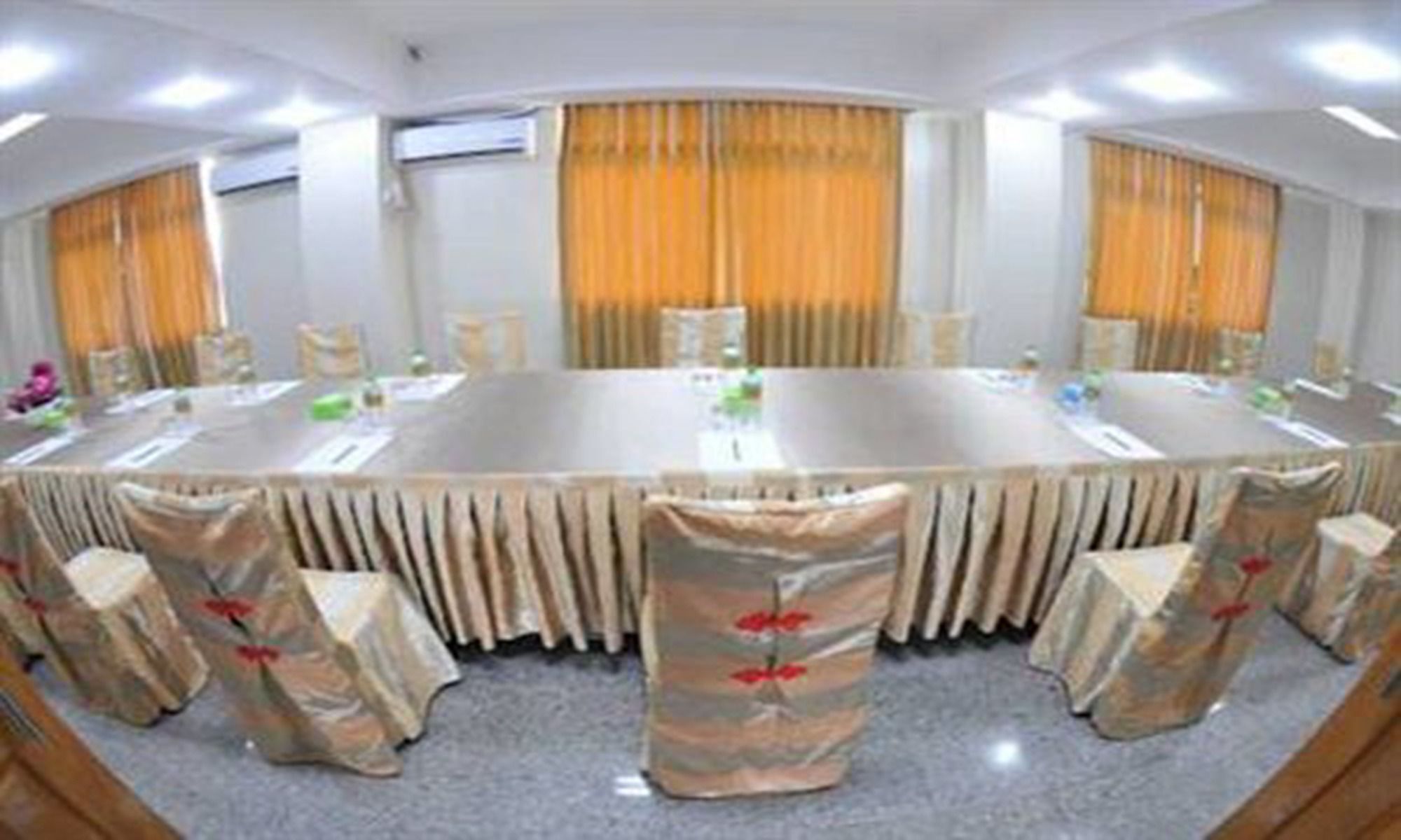 Shwe Phyu Hotel Mandalay Ngoại thất bức ảnh