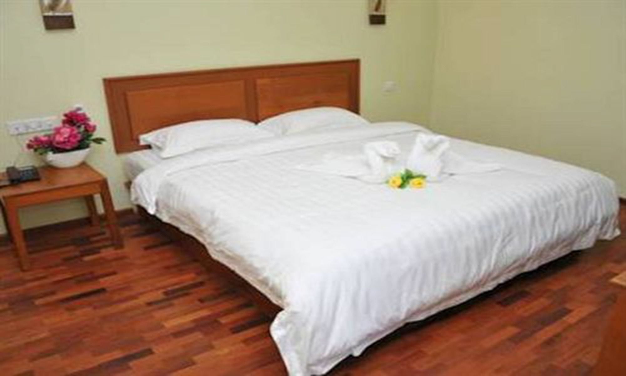 Shwe Phyu Hotel Mandalay Ngoại thất bức ảnh